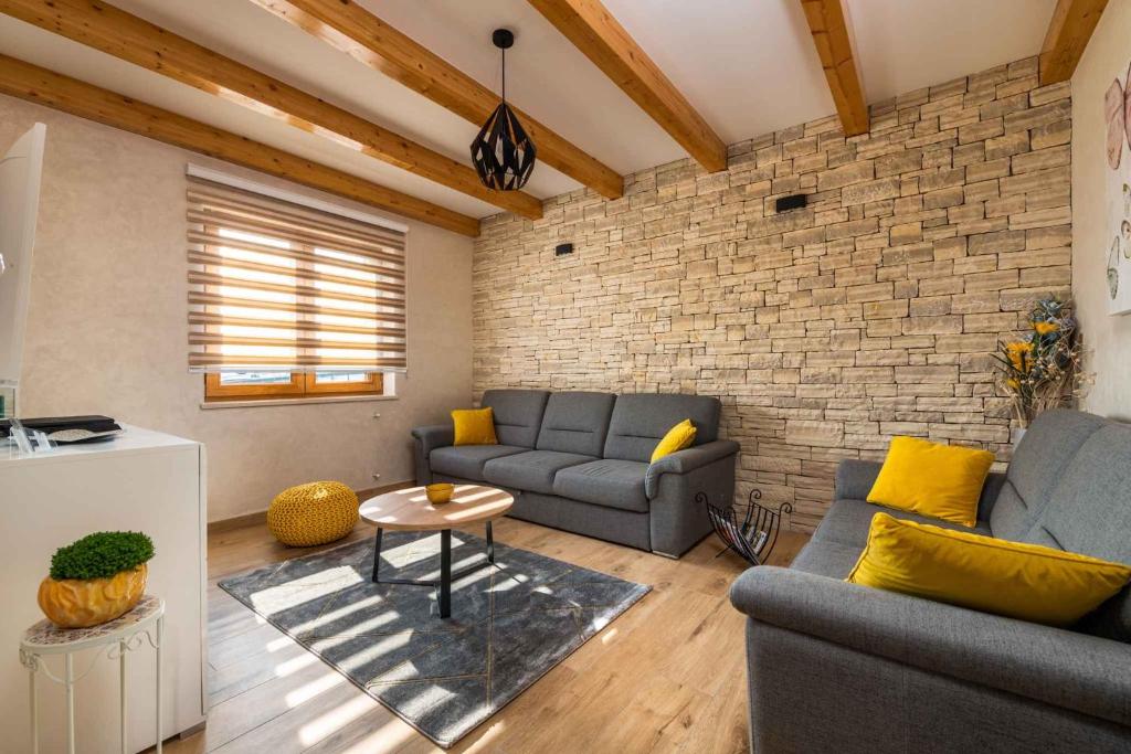Część wypoczynkowa w obiekcie Holiday home in Krnica - Istrien 38131