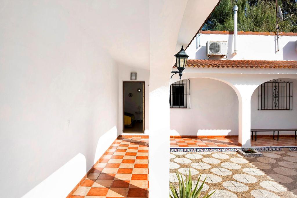 A balcony or terrace at Apartamento en la playa con terraza 3