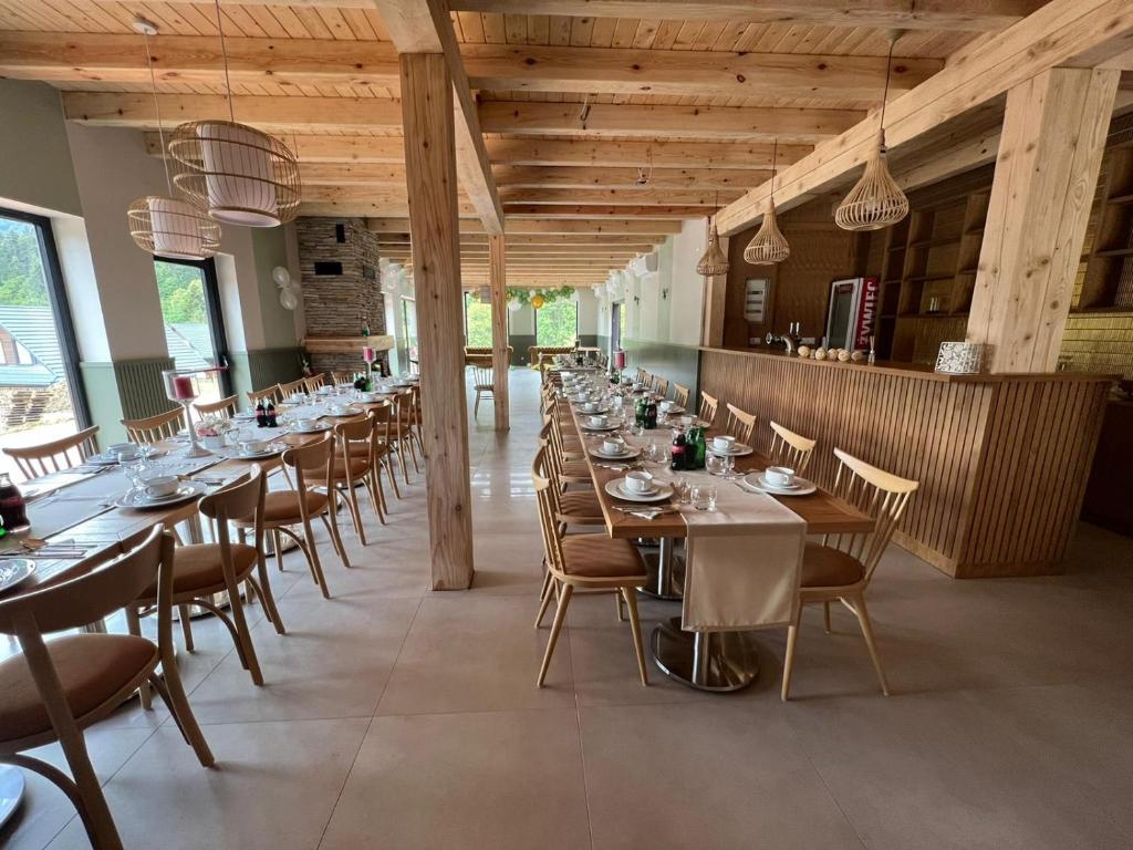 Restauracja lub miejsce do jedzenia w obiekcie Jabłonki Resort&Spa