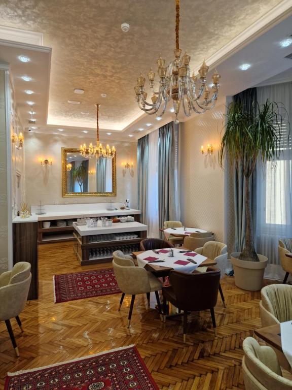 Queen Palace - Resim 24