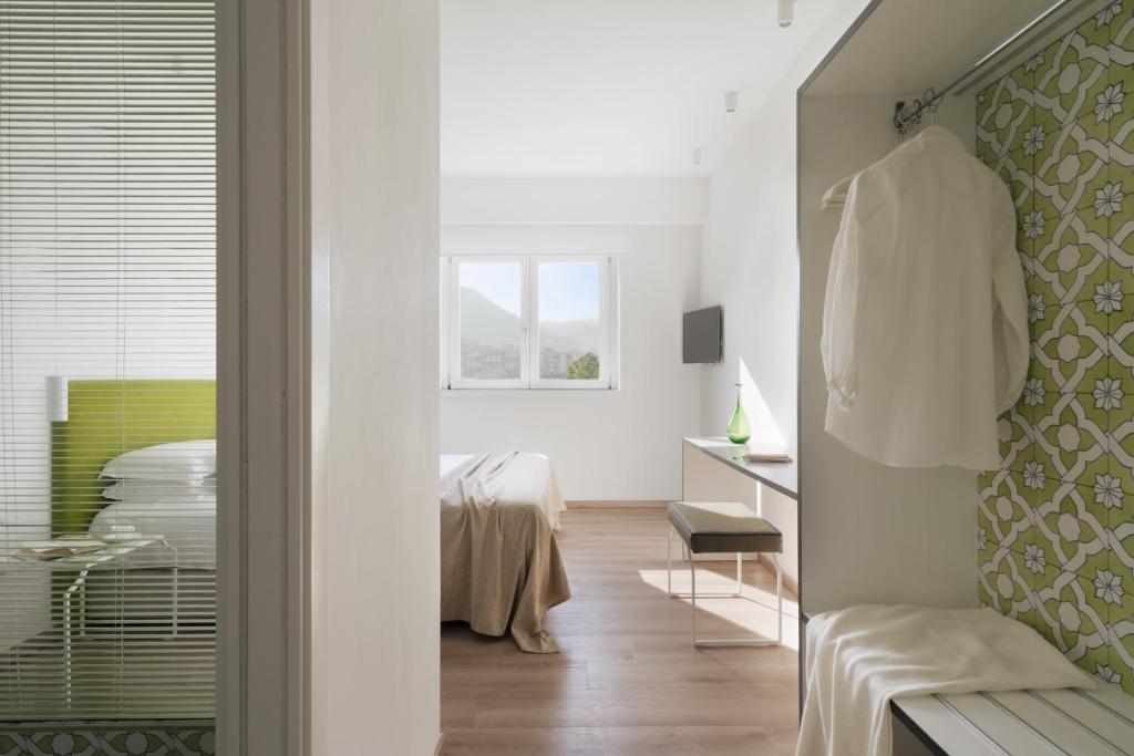 Domo 20 Hotel & Rooftop - 18