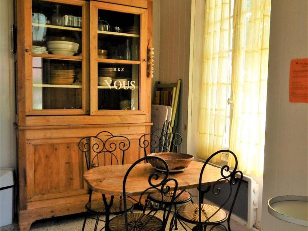 Fotografie z fotogalerie ubytování Gîte cosy en bord de rivière avec jardin, proche village médiéval, idéal famille, animaux acceptés - FR-1-489-247 v destinaci Hérisson