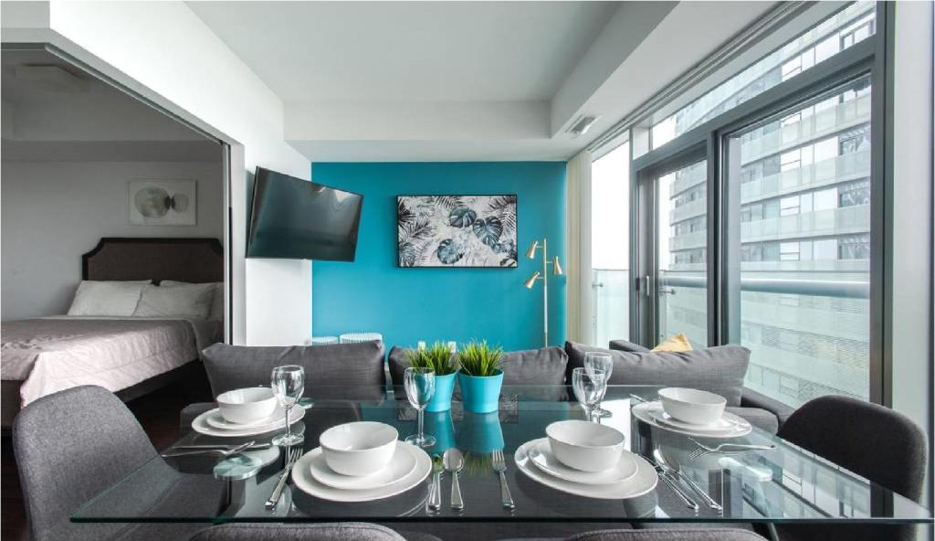 Luxurious Downtown 1 Bedroom condo, CN Tower View, Free Parking, Toronto Tarifs 2022