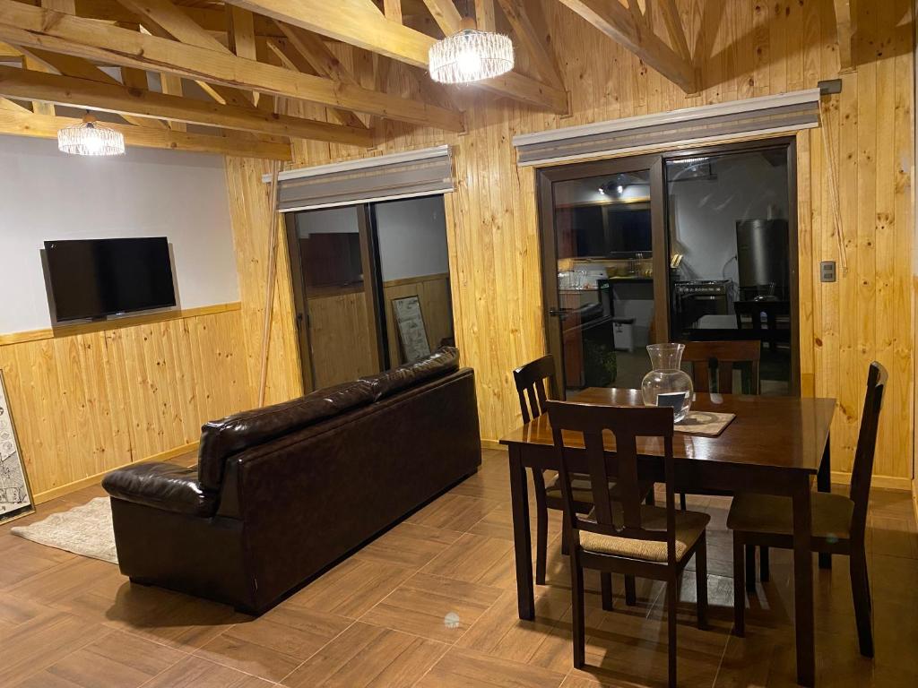 Uma televisão e/ou sistema de entretenimento em Rio Blanco