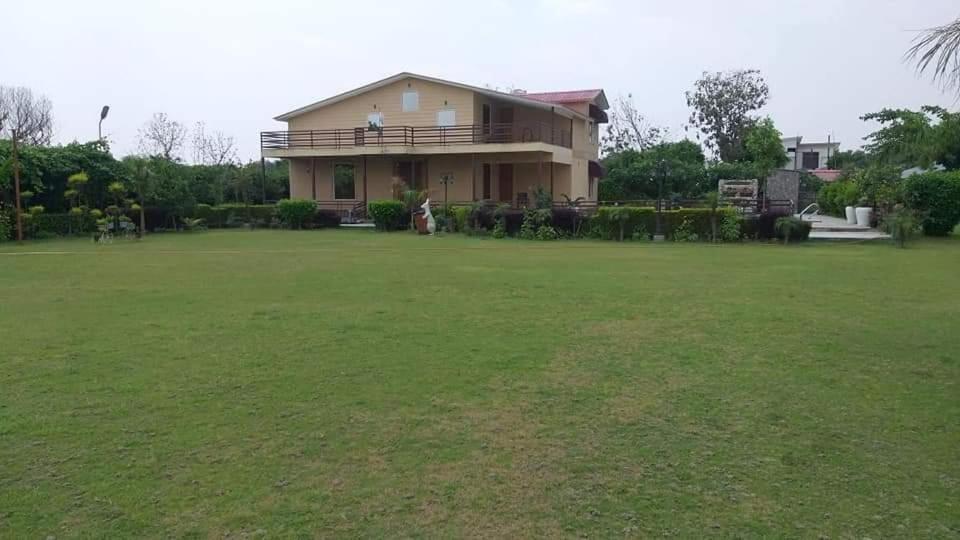 Jain farmhouse, Noida (updated prices 2024)