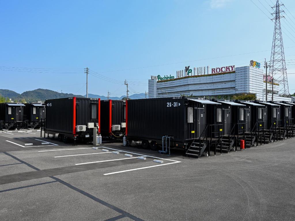 Fotografie z fotogalerie ubytování HOTEL R9 The Yard Shikokuchuo v destinaci Shikokuchuo