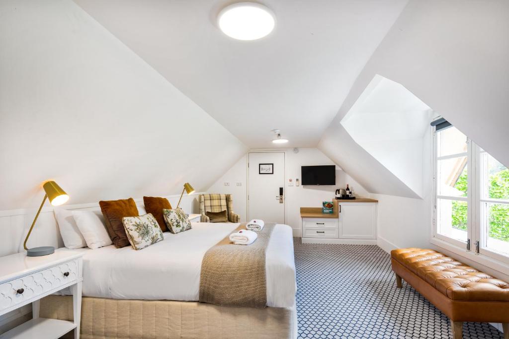 Beachfront · Private Beach Seahorse Inn Hotel & Villas - Camera King In Stile Loft Con Vista Giardino