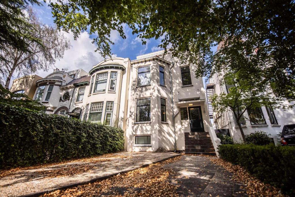 Spacious 2 Bedroom Serviced Apartment 77M2 -VP2B- - отзывы и видео