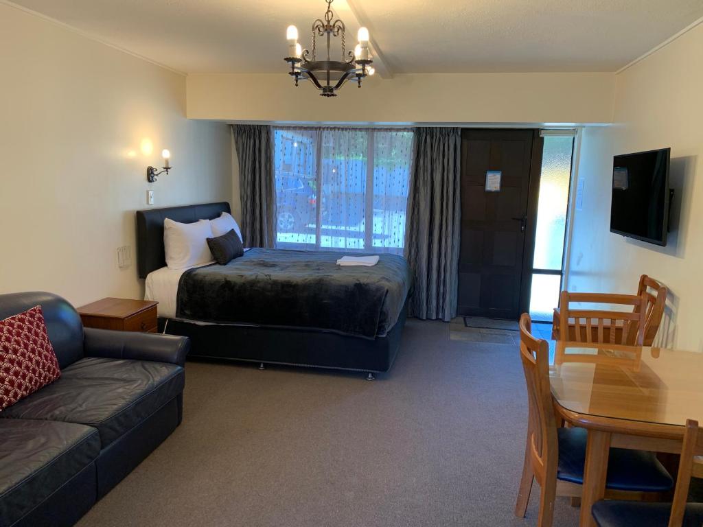 755 Regal Court Motel - Resim 38