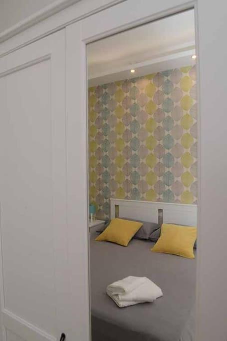 A bed or beds in a room at Casa e Appartamenti per Vacanze Jenner