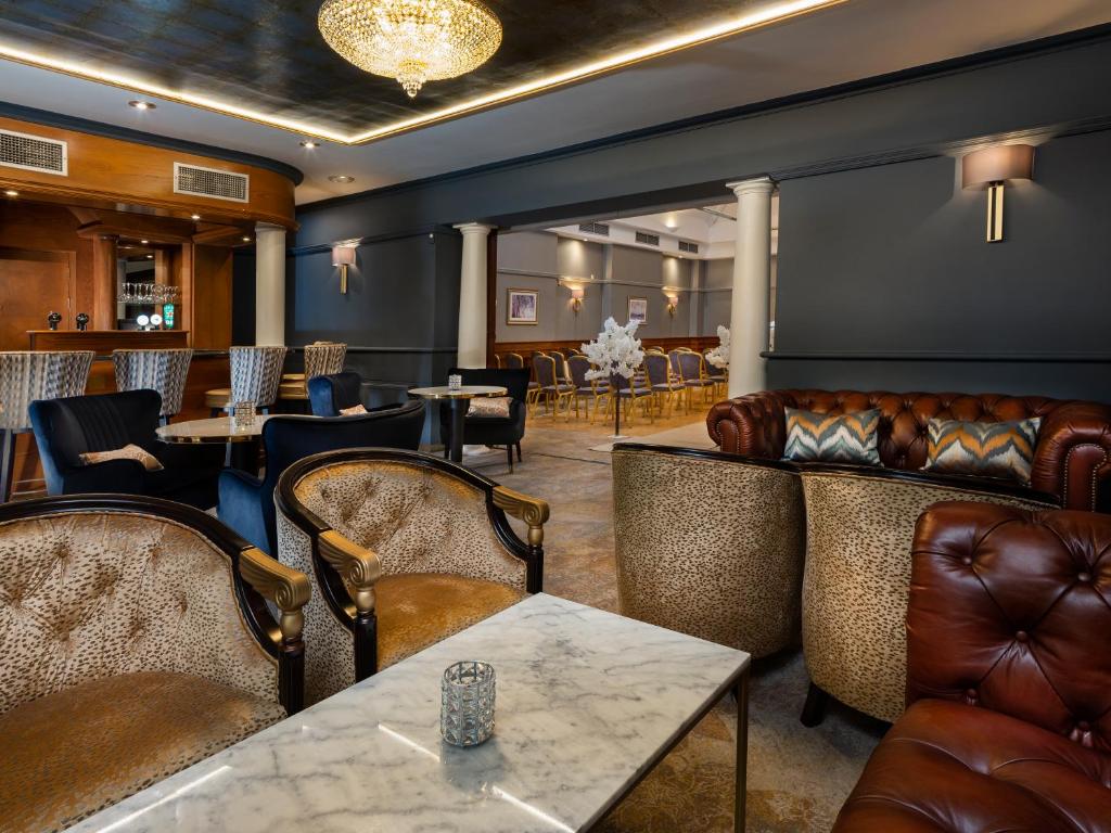 Posezení v ubytování Ardboyne Hotel