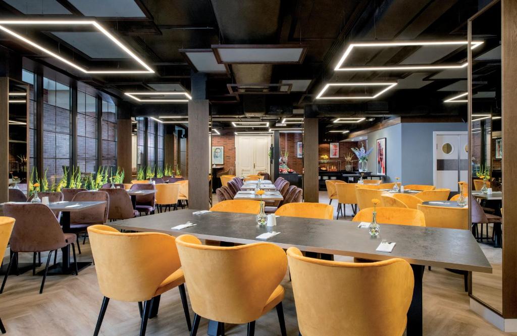Reštaurácia alebo iné gastronomické zariadenie v ubytovaní Leonardo Boutique Hotel Krakow Old Town