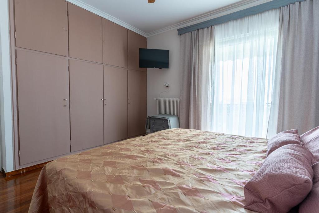 Ioanna's Hellenic Hospitality - 3