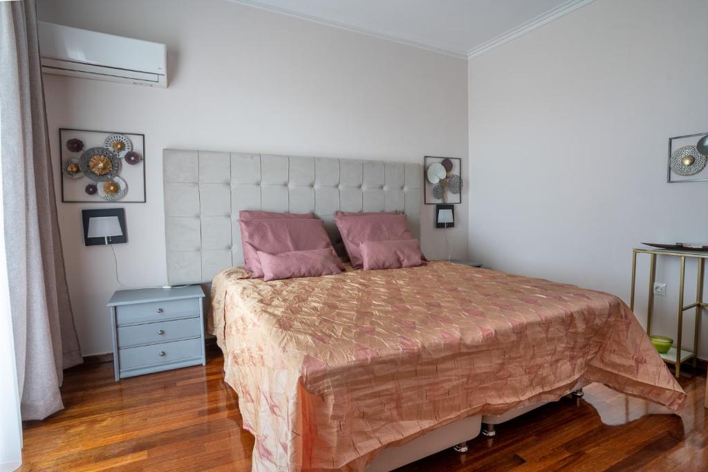 Ioanna's Hellenic Hospitality - 2