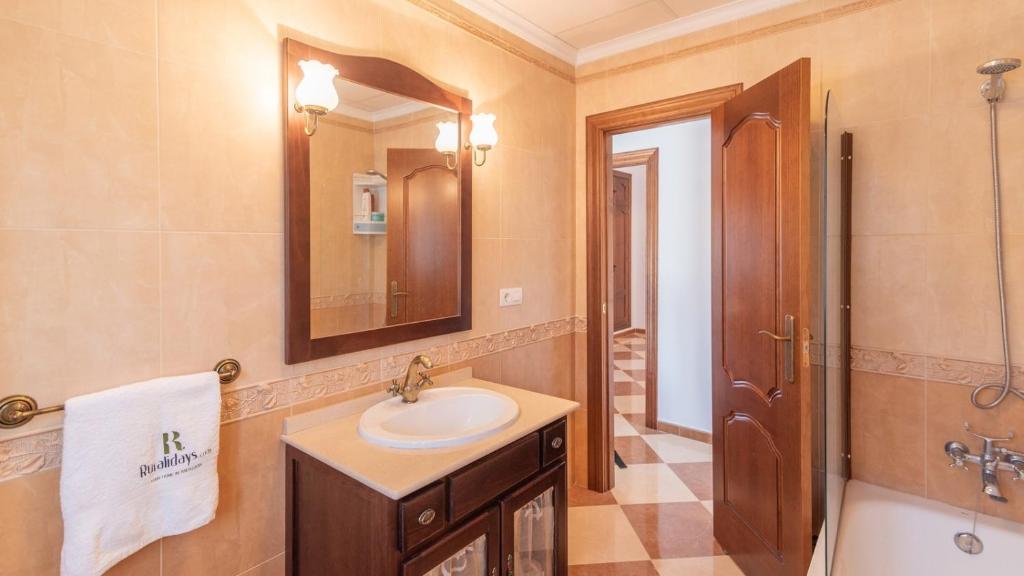 Zdjęcie z galerii obiektu Villa Antonia Casabermeja by Ruralidays w mieście Casabermeja