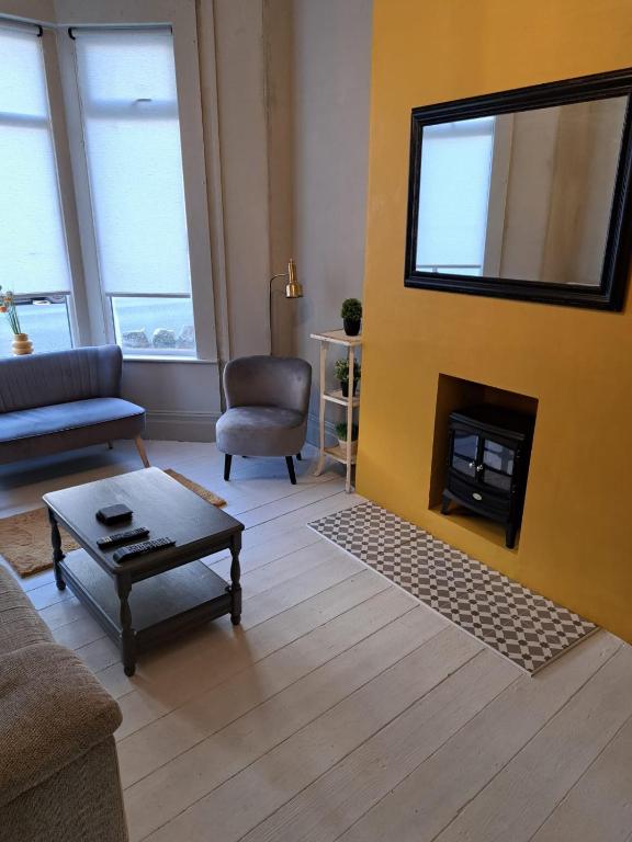 Three Bedroomed House in Morecambe, Morecambe (updated prices 2024)