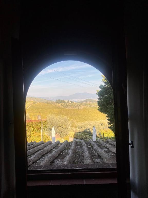Zdjęcie z galerii obiektu Room in BB - Room overlooking the vineyards and Florence w mieście Carmignano