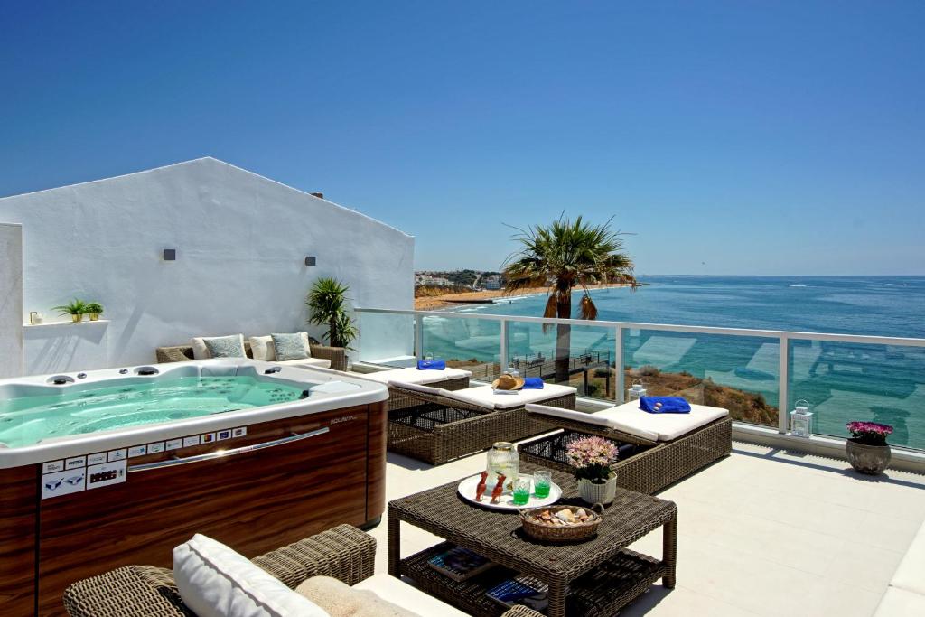 Casa Latino - Oceanfront - Luxury & Charming villa- Jacuzzi at Rooftop by DreamvillasAlbufeira - Villa - Beach Front