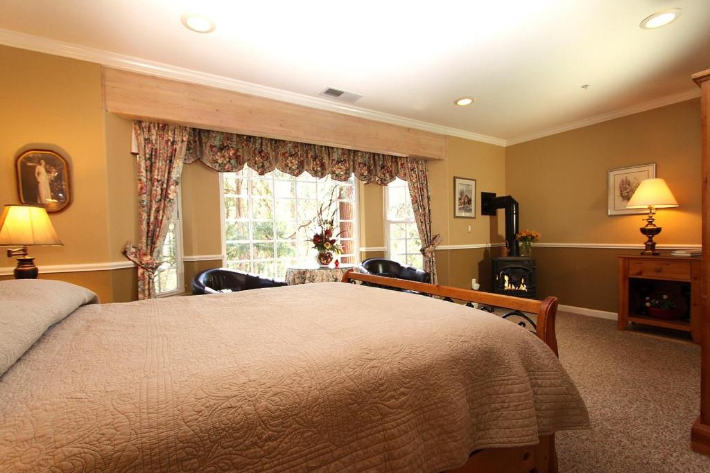 McCaffrey House Bed and Breakfast Inn - 豪华皇后区（摩卡）
