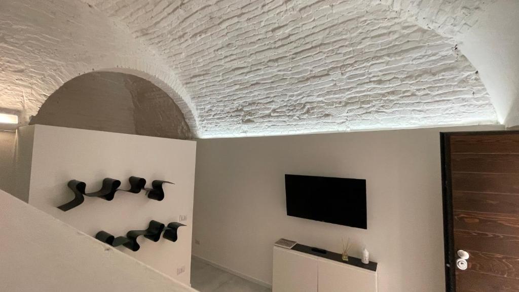 A television and/or entertainment centre at ELEGANZA del RICCIO