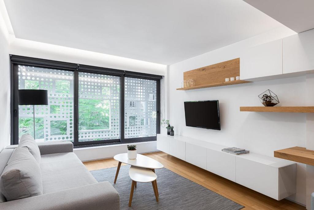 Urban Stripes Athens - 9