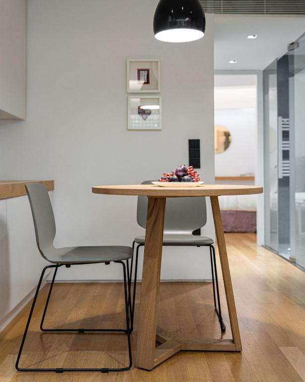 Urban Stripes Athens - 17