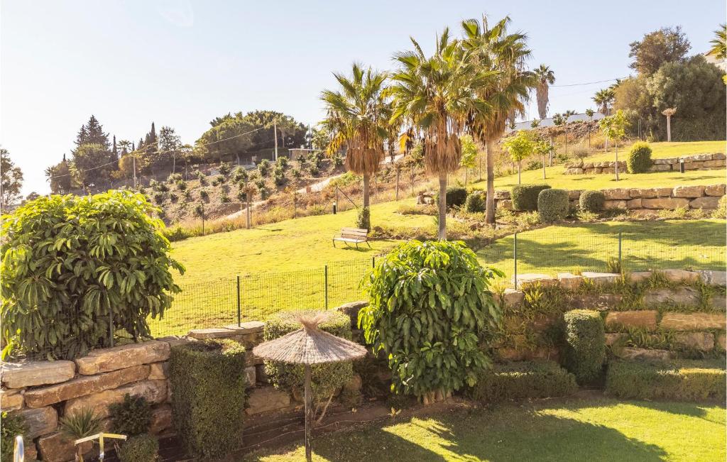 A garden outside Gorgeous Apartment In Benalmádena