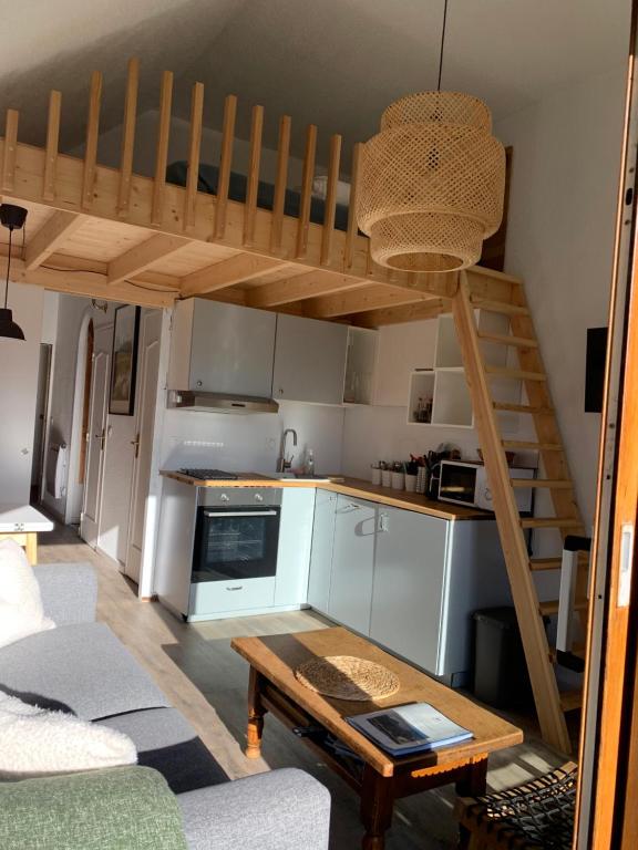 Kuchyň nebo kuchyňský kout v ubytování Appartement vue imprenable avec emplacement idéal