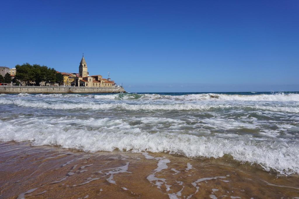 Fotografie z fotogalerie ubytování Apartamento céntrico y próximo a la playa v destinaci Gijón