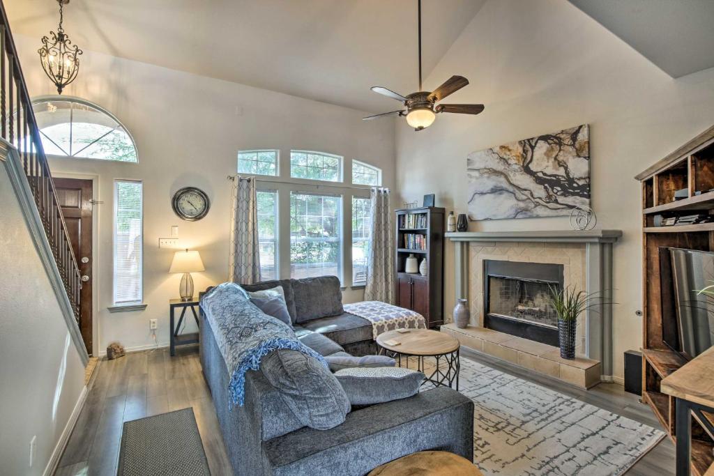 DogFriendly El Paso Retreat with Private Pool!, Santa Teresa Tarifs 2023