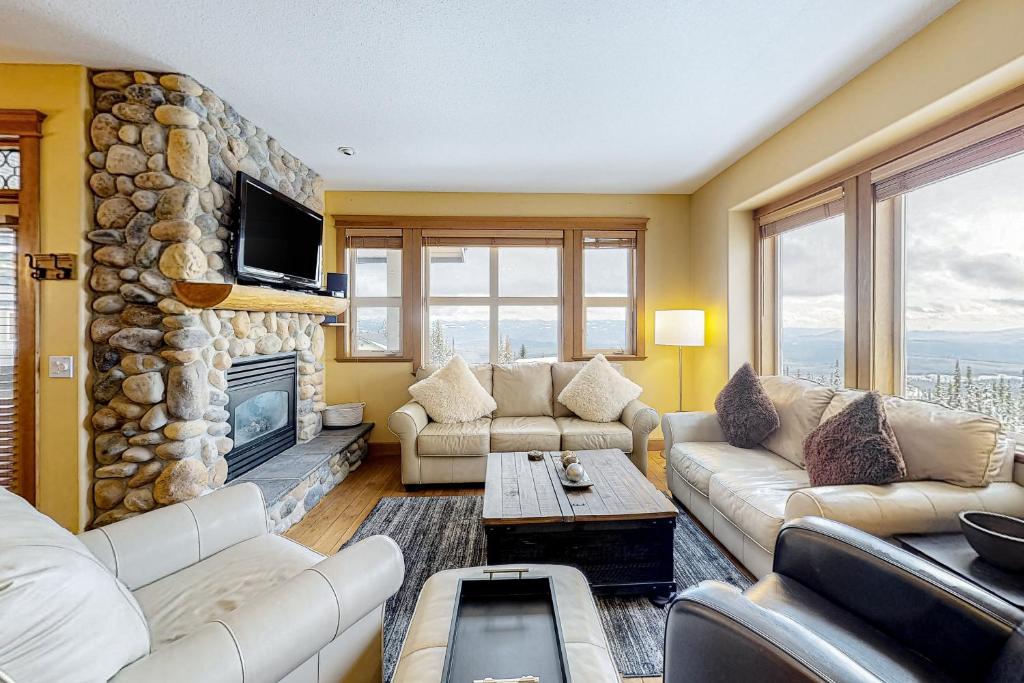 Tree Tops 12, Big White (updated prices 2024)