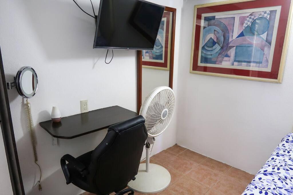 Casa Aurora #3: Private room in excellent location - Economy Triple Room