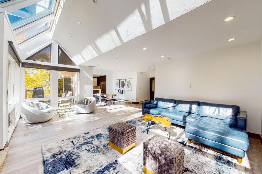 Istumisnurk majutusasutuses Unveil Vail