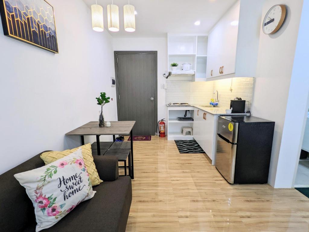 Close to Polymedic Medical Plaza with FREE Wi-fi & Netflix - Housity