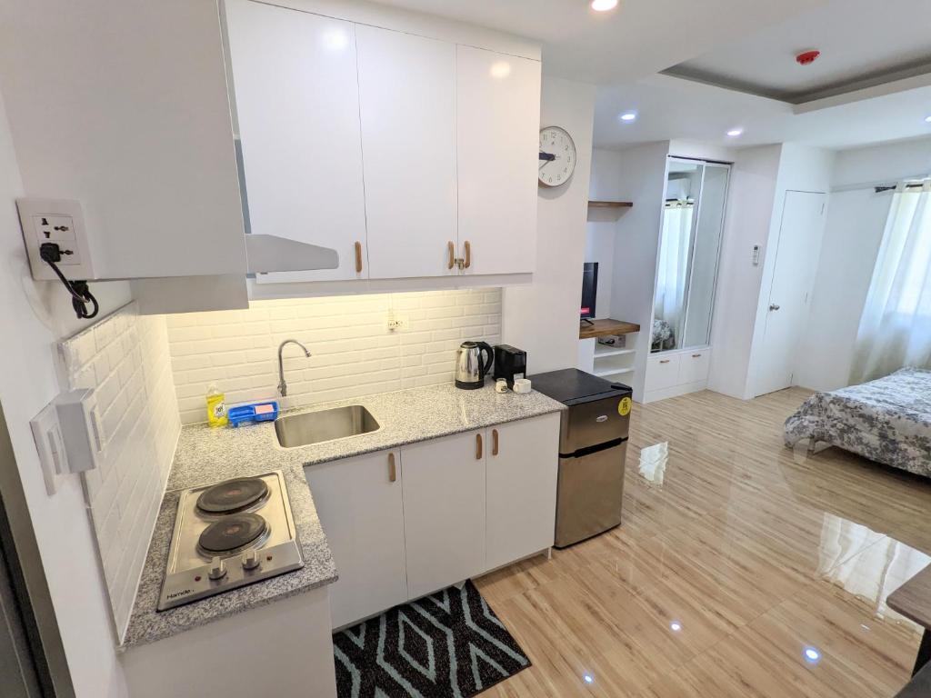 Close to Polymedic Medical Plaza with FREE Wi-fi & Netflix - Appartement Met één Slaapkamer
