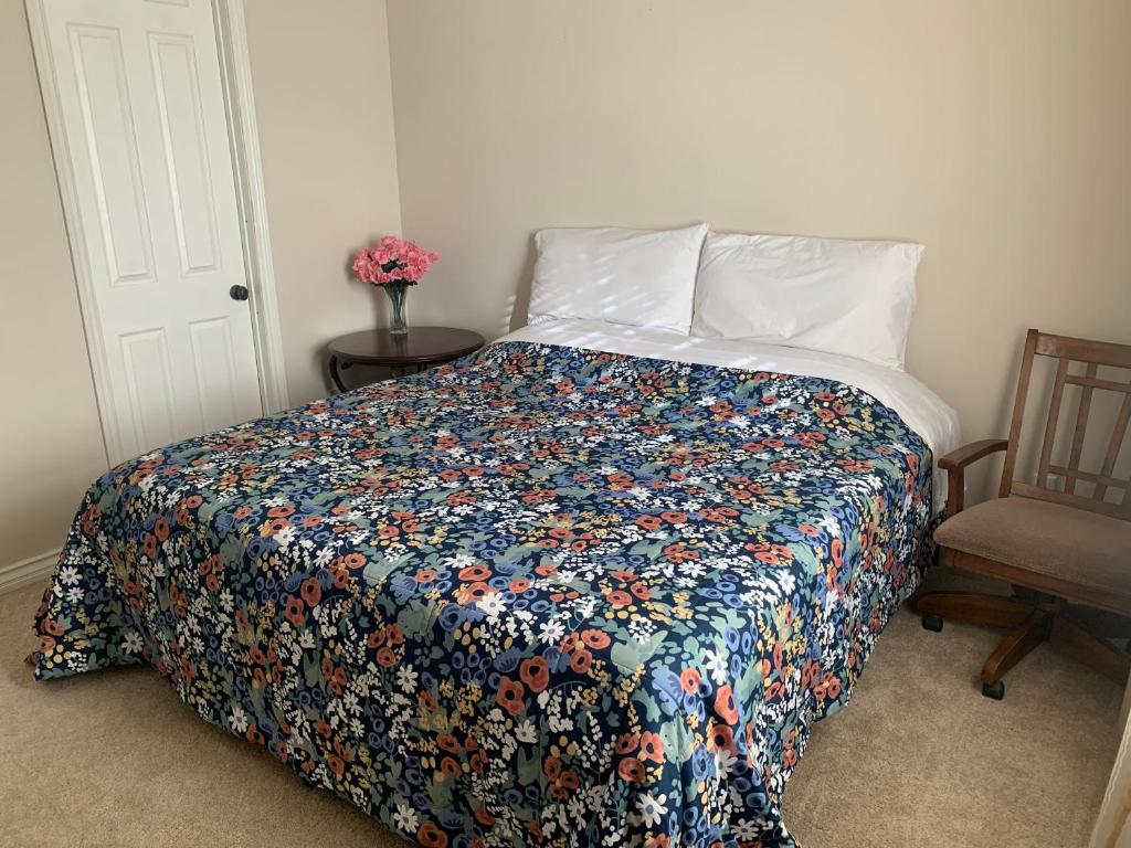 Rooms in Sweet Home - Deluxe King Suite
