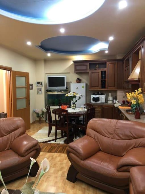 Deluxe & Big Appartment City center - Imazhi 4