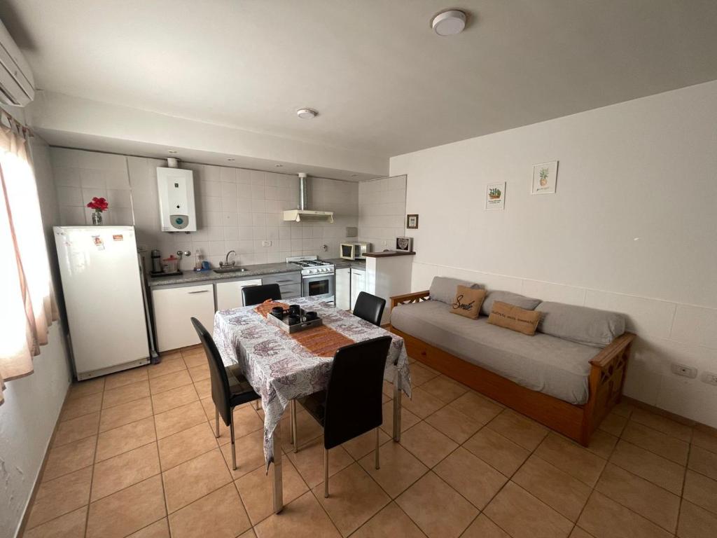 Departamento en pleno centro, a metros de todo ! - Apartamento De Una Habitación