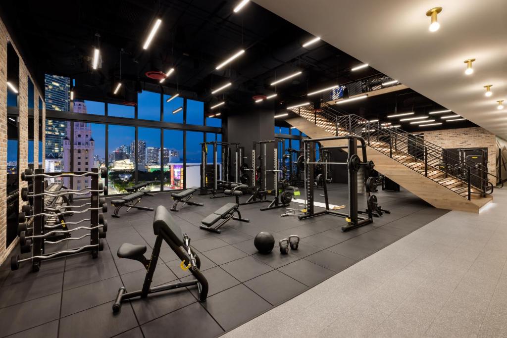 Fitness centrum a/nebo fitness zařízení v ubytování The Elser Hotel Miami - An All-Suite Hotel
