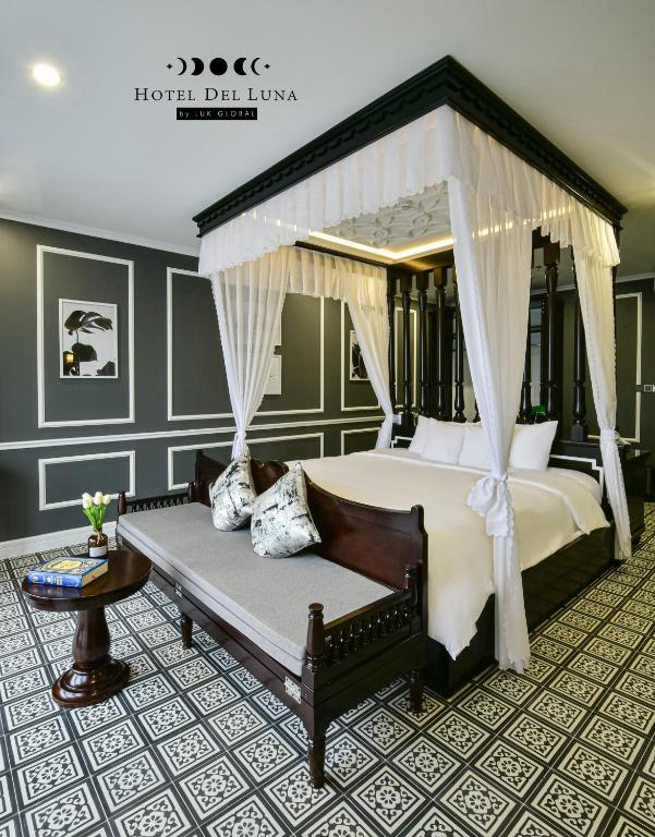 Suite Có Giường Cỡ King Và Ban Công - Tầng Cao