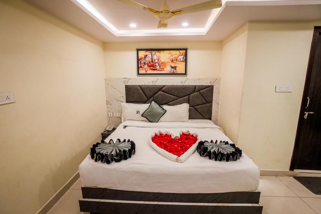 HOTEL PARAMESHWARA luxury awaits - Double Room