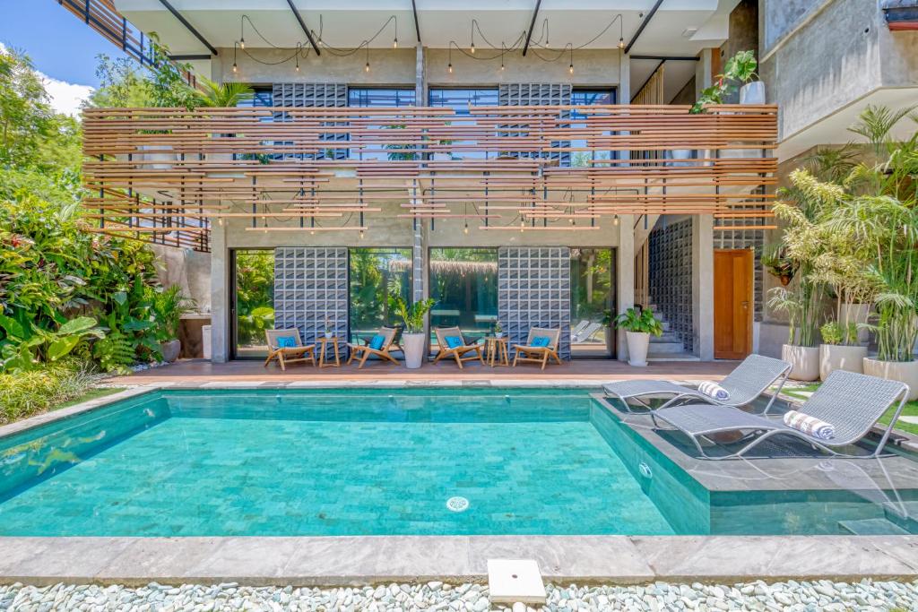 Leafy Home Canggu - 15