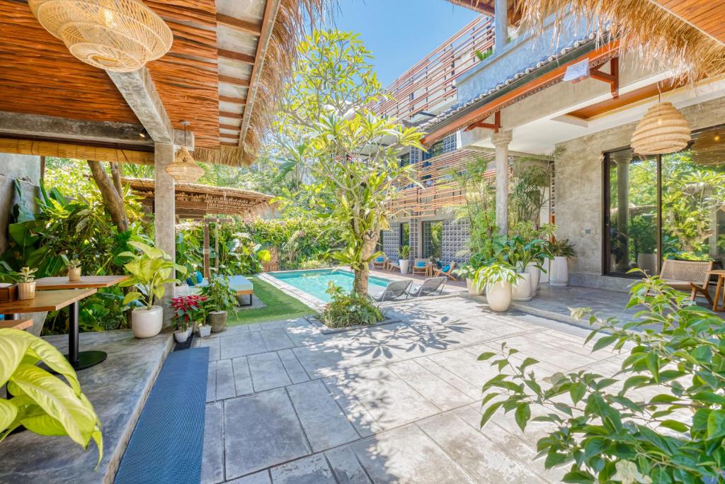 Leafy Home Canggu - 12