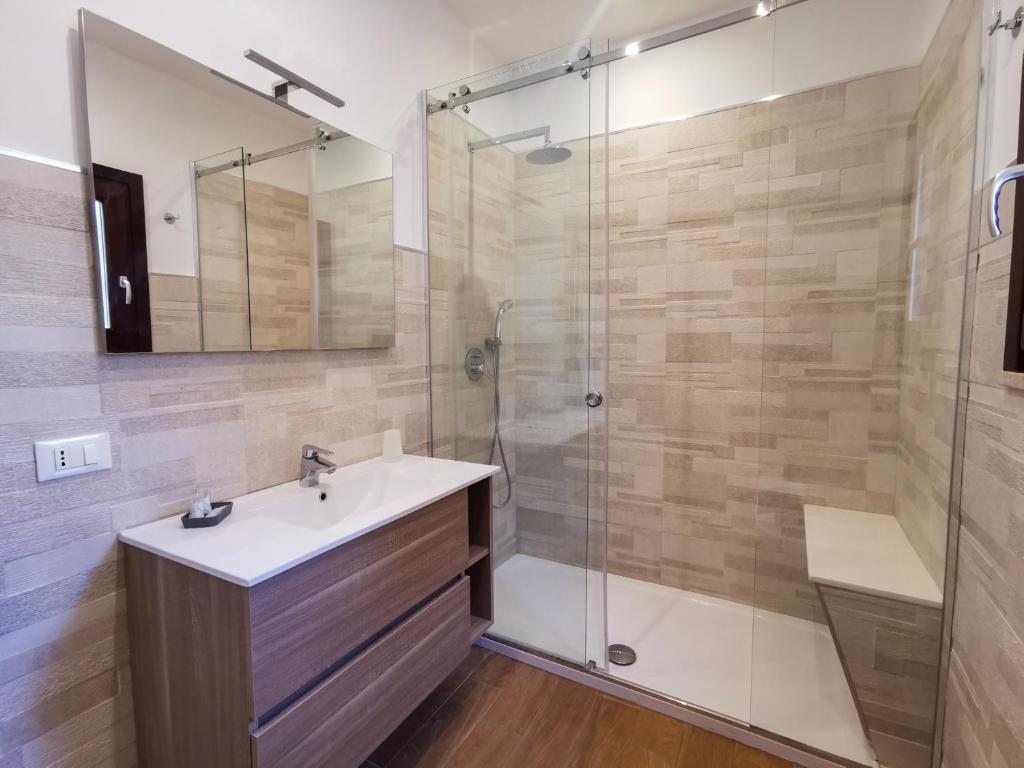 A bathroom at Verdirooms158