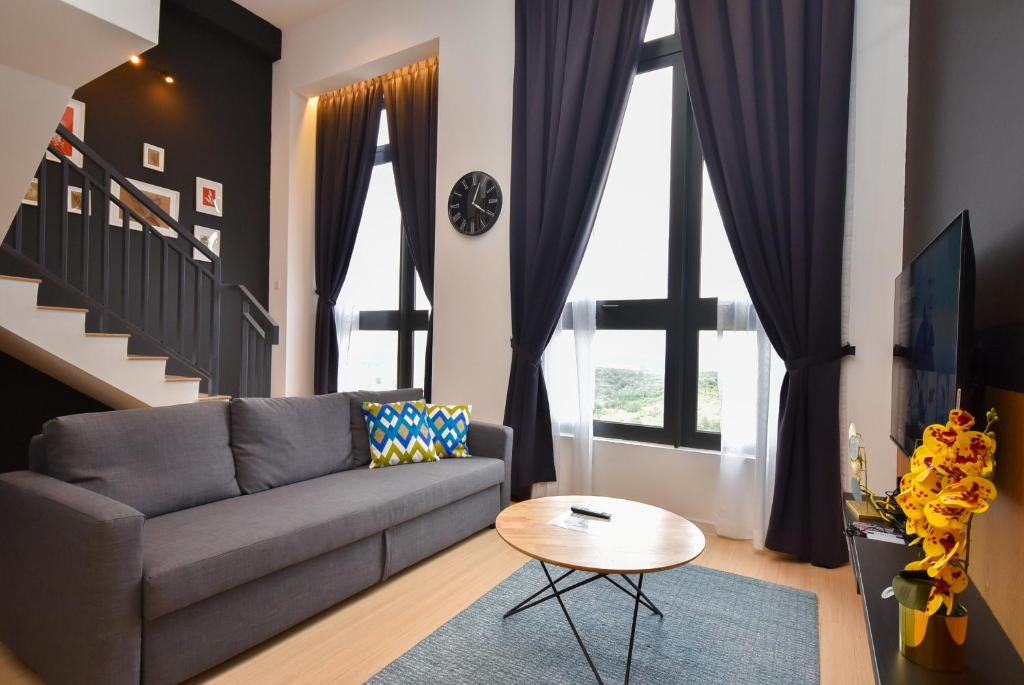 Posezení v ubytování Sunway Grid Loft Suite by Nest Home【Olympic Size Pool】