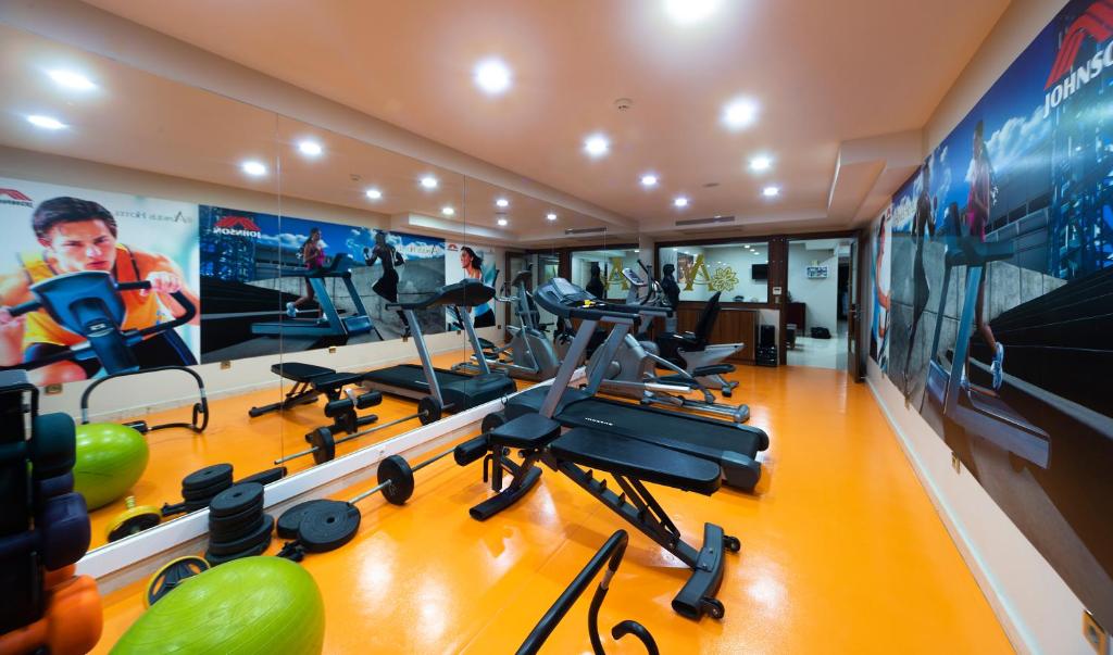 The fitness centre and/or fitness facilities at Aprilis Hotel - Special Category