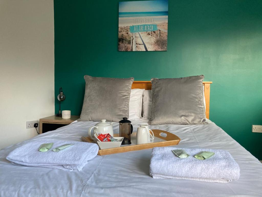 Toll Bridge Studio - Housity