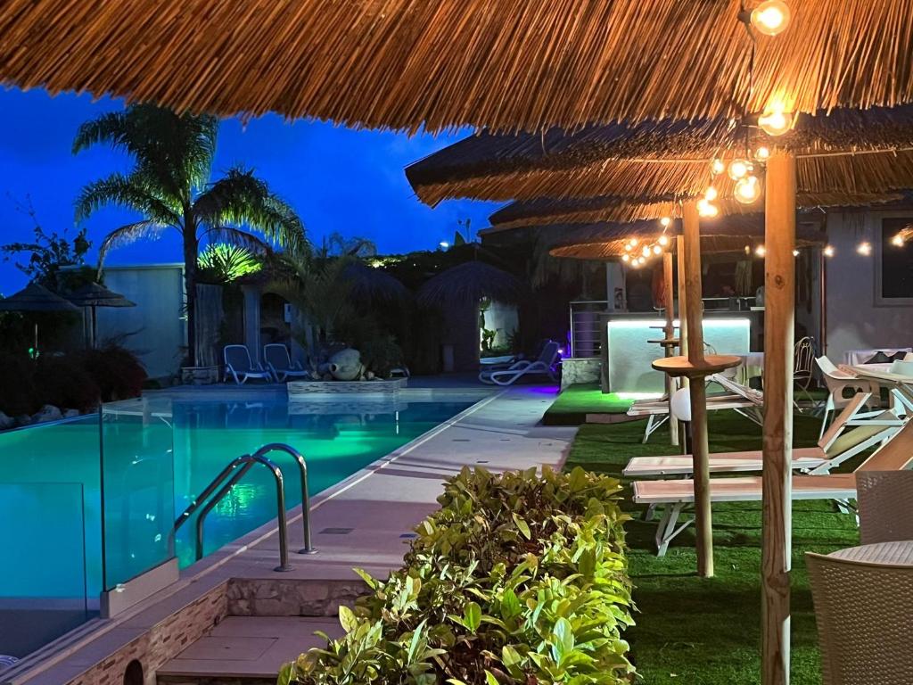Bazén v ubytování Saija Resort nebo v jeho okolí