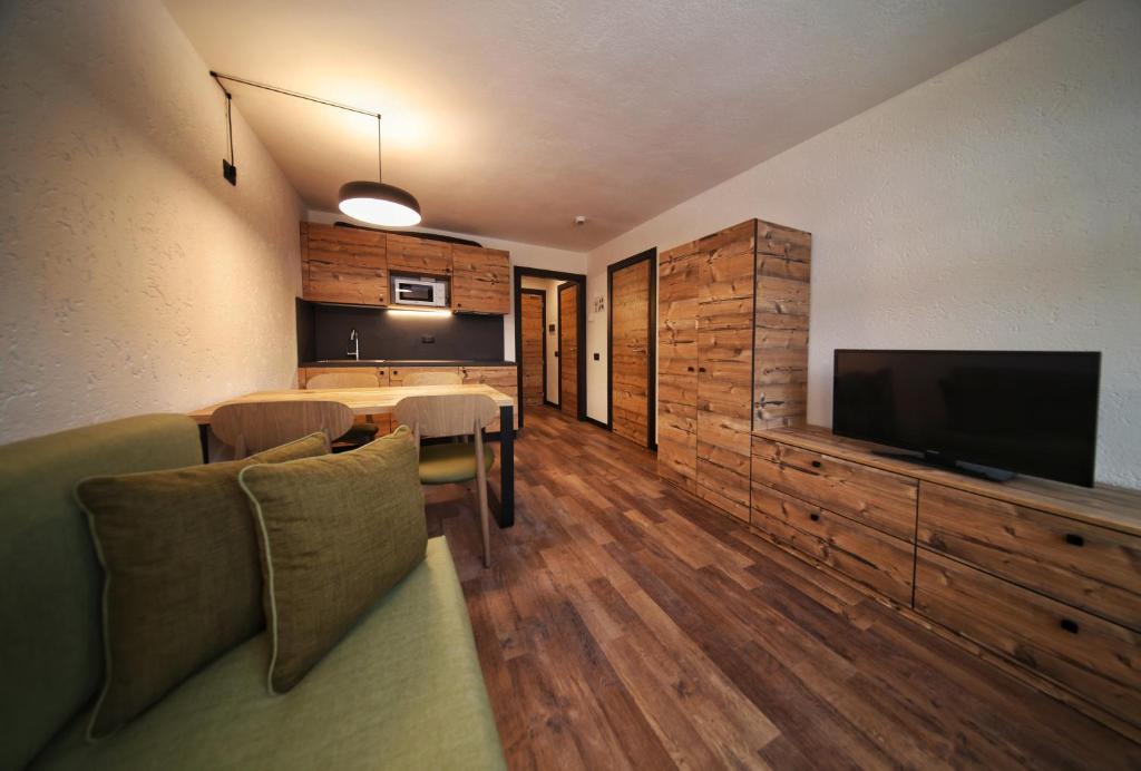 TV a/nebo společenská místnost v ubytování TH La Thuile - Planibel Residence