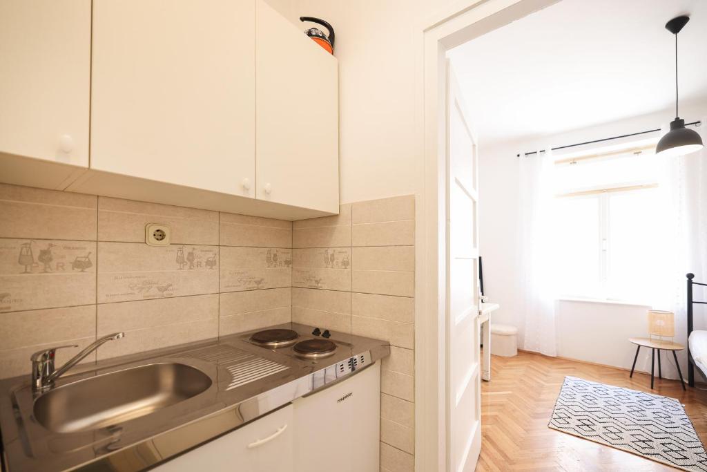 Fotografia z galérie ubytovania Cozy studio apartments in city centar Stošija v destinácii Zadar